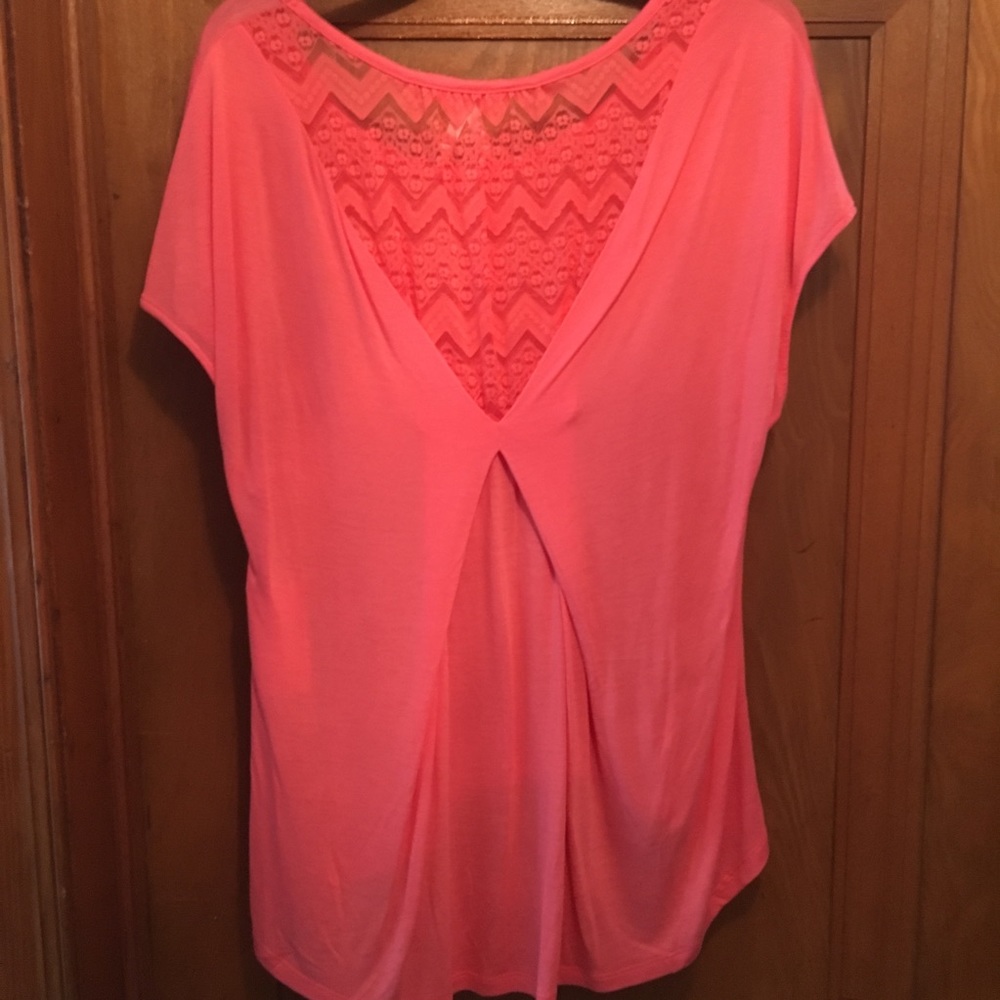 Pink top - Picture 2 of 5